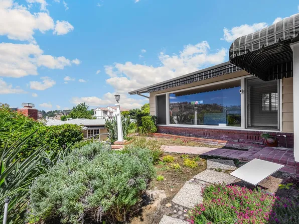 1071 E Avocado Crest Rd, La Habra Heights, CA 90631