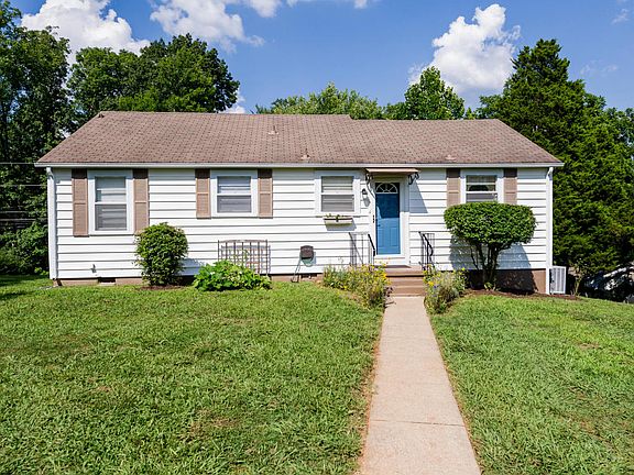 3rd image of 5819 Fairhill Ln