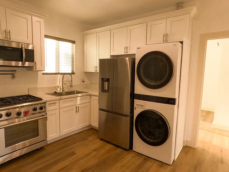 4902 Coke Ave #2 — Photo 4