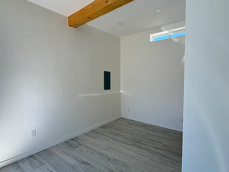 1709 Espinacitas St — Photo 2