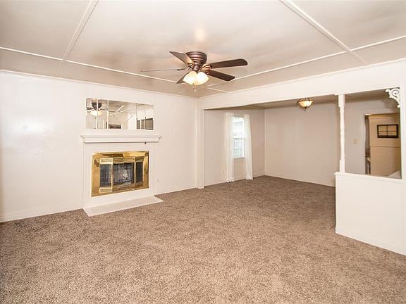 2nd image of 1906 Lakeshore Dr