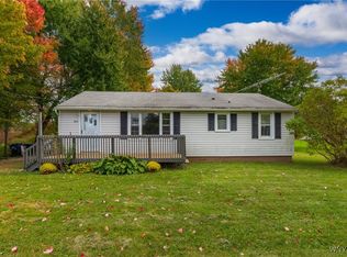 3777 Randall Rd, Ransomville, NY 14131