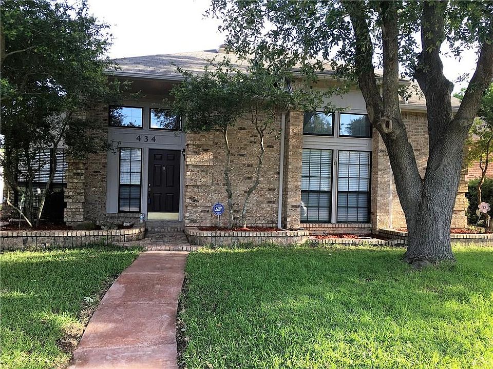1st image of 434 Essex Dr