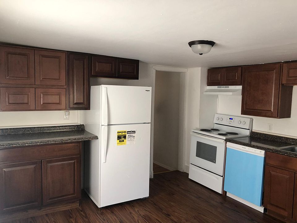 2nd image of 9 Kelly Hill Rd APT 3