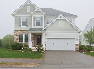 1 Walnut Way #1, Hopkinton, MA 01748