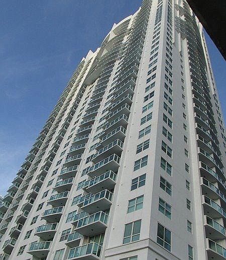 1st image of 31 SE 5th St APT 305