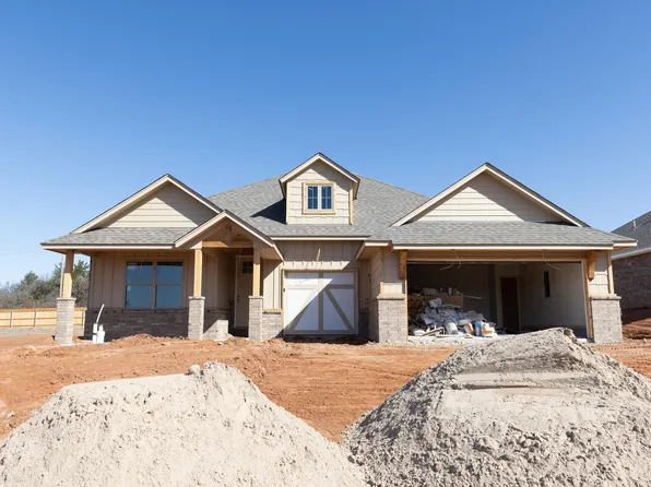 9009 Stark St, Edmond, OK 73007