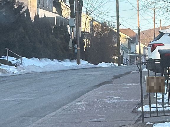 4th image of 216 W Main St