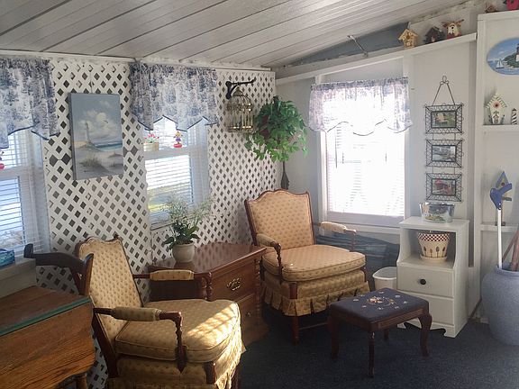 4th image of 605 Woodmill Dr