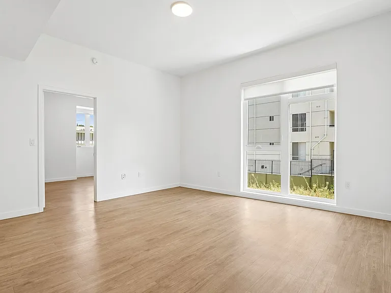 Kara Apartment in Koreatown — Photo 43