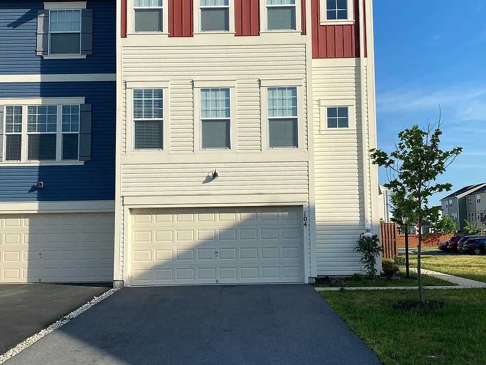 104 Brasstown Loop