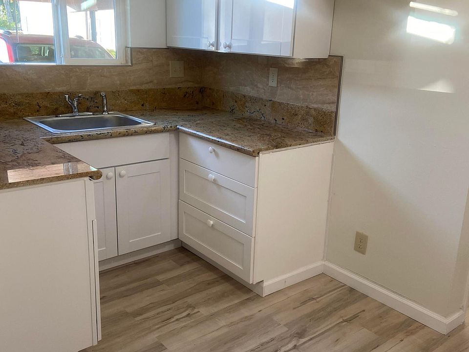 1st image of 412 N Church St #12