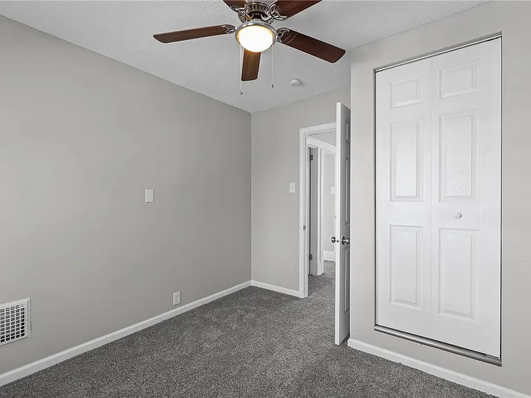 3065 Latonia Ave — Photo 24
