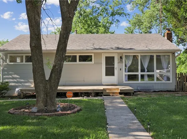 6905 E 69th St, Kansas City, MO 64133