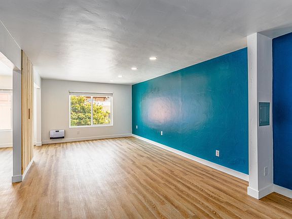 3rd image of 2821 Morena Blvd APT 8