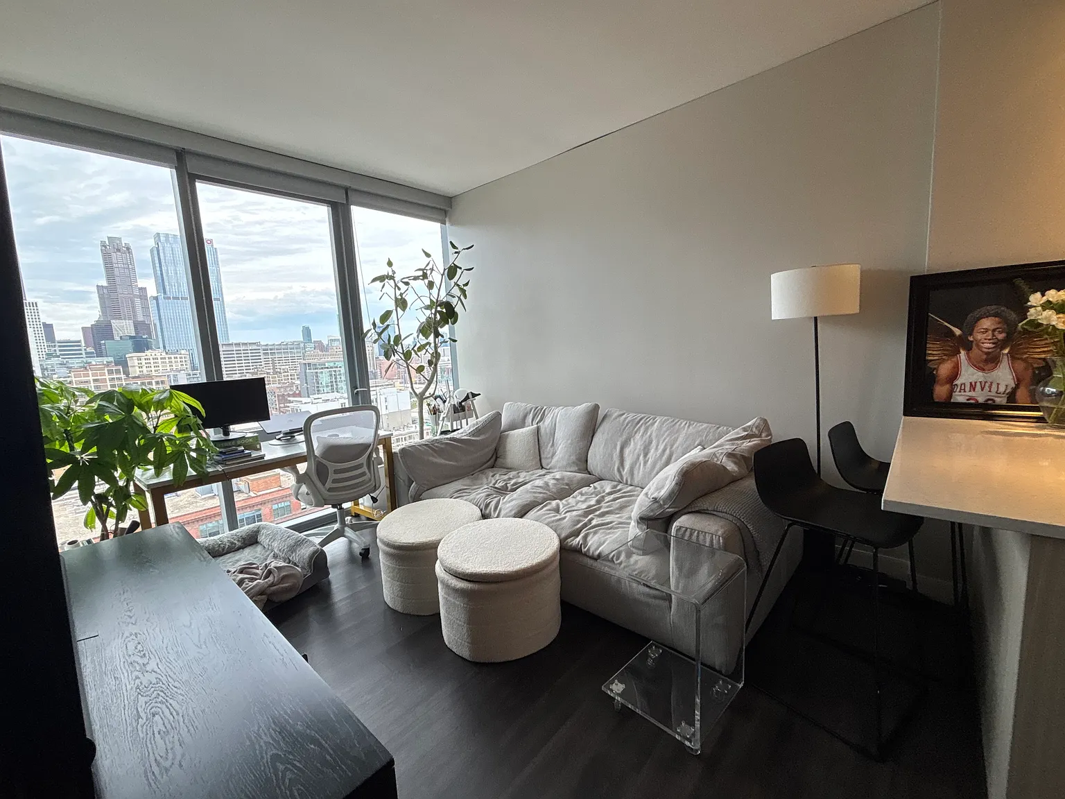 1 bed, 635 sqft, $2,808 — Photo 4
