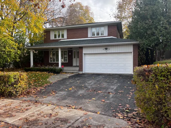 195 Upper Canada Dr, Toronto, ON M2P 1T2