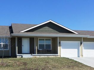 4230 SE Chisolm Rd, Topeka, KS 66609