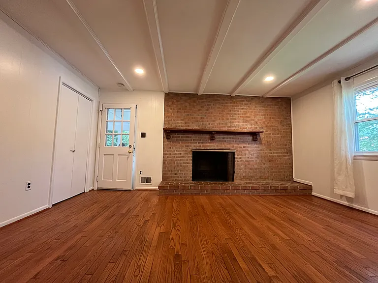 11801 Milbern Dr — Photo 6