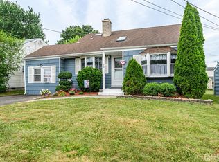 73 Cleveland Ave, Colonia, NJ
