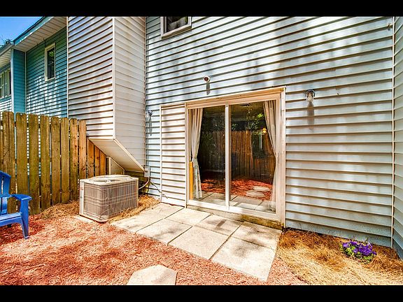 3rd image of 308 Percival Rd APT 1101