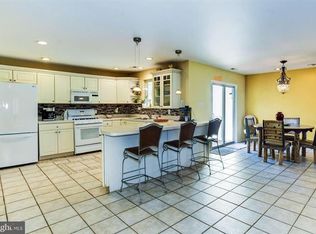 1 Isaac Ln, Cherry Hill, NJ 08002