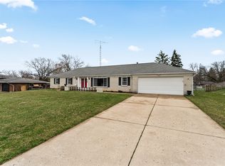 528 Blue Jay Dr, Vandalia, OH 45377