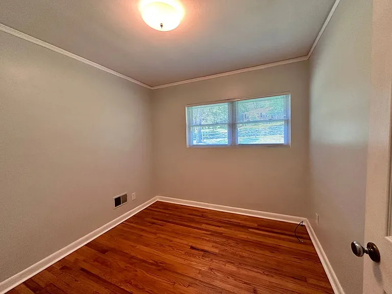 3221 Foxhall Rd — Photo 31