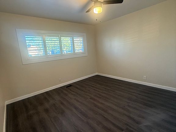5th image of 1544 N Beverly Ct