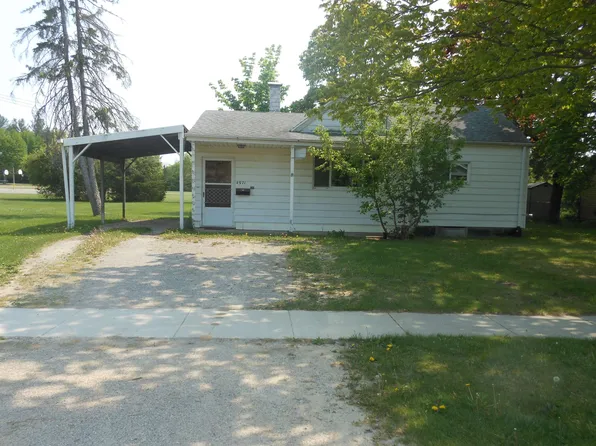 4971 Center St, Millington, MI 48746