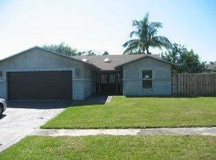 7320 SW 8th St, North Lauderdale, FL 33068