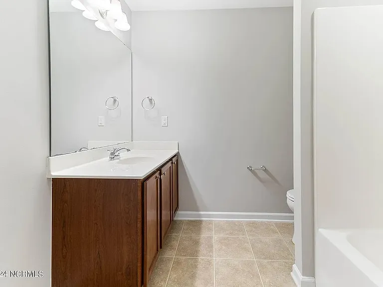 503 Dragby Ln — Photo 16