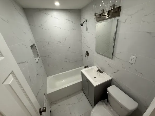 430 West 259th Street image 4 of 7