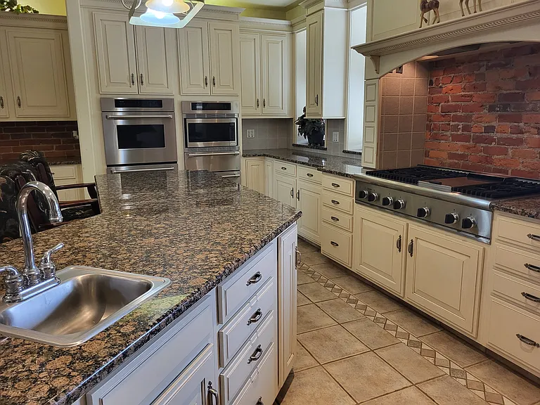 109 1/2 N Main St #1 — Photo 5