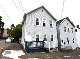 7 Lincoln Ave, Troy, NY 12180