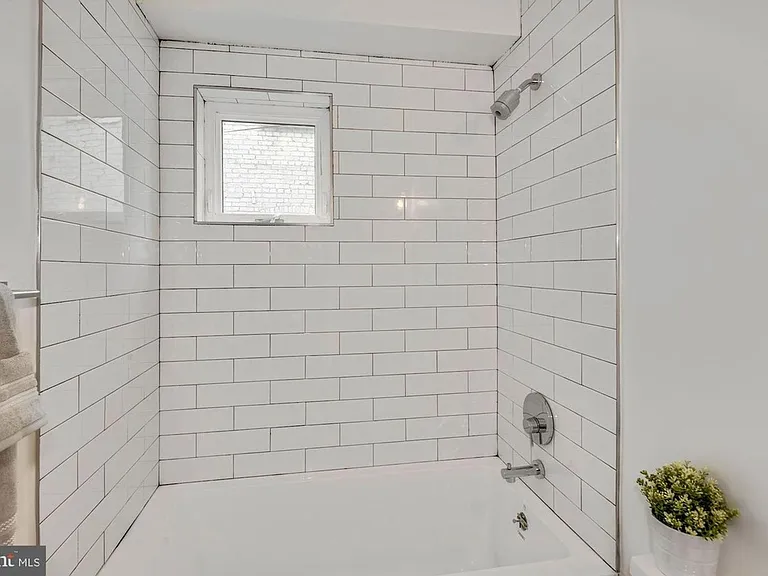 2717 Sherman Ave NW #1 — Photo 17