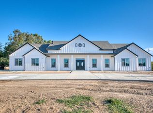 25178 Berkeley Dr, Madera, CA