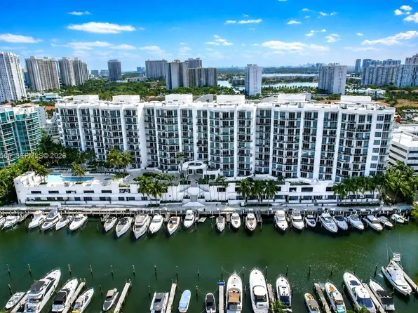 3029 NE 188th St APT 819, Aventura, FL 33180