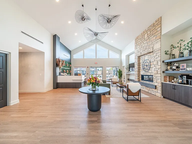 Page Living at Pinnacle Hills — Photo 31