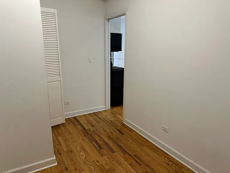 1452 N Greenview Ave #1F — Photo 8