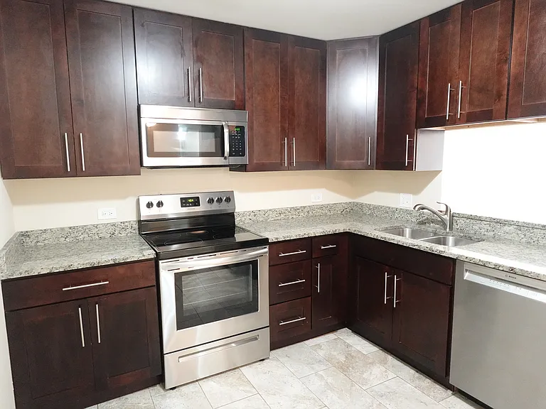 1265 N Sterling Ave #109 — Photo 11