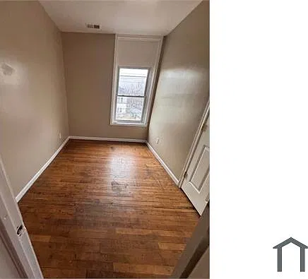 4 bed, $2,600 — Photo 2