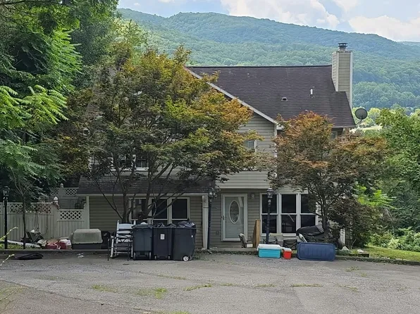 420 Oak Ave NW, Norton, VA 24273