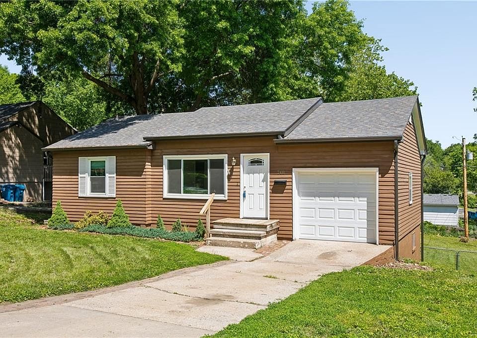 1st image of 748 Hillside Ave