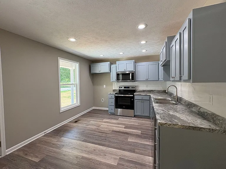 103 Hummingbird Dr — Photo 7