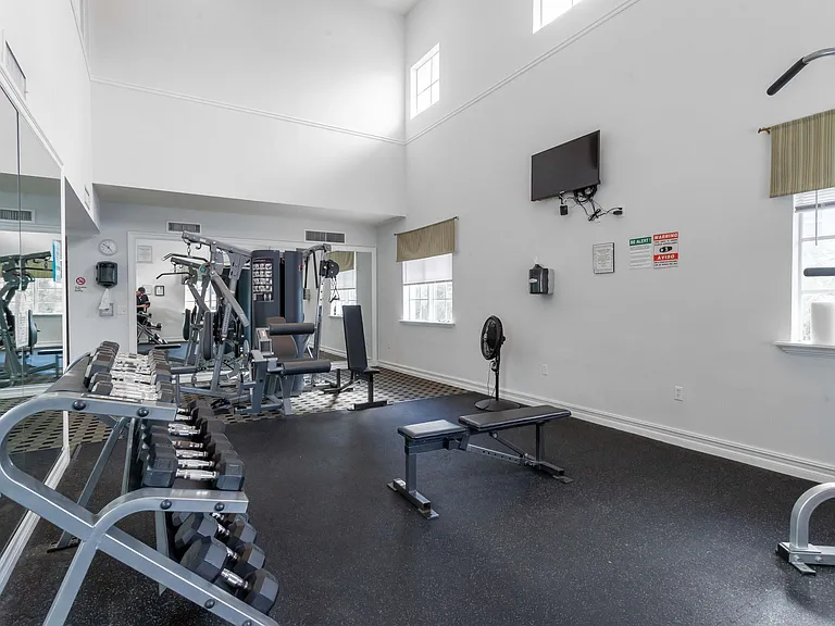 260 NE 3rd St #4-D — Photo 53