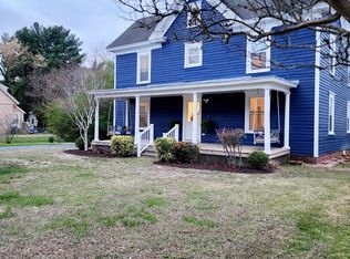 7 Lake St, Onancock, VA 23417