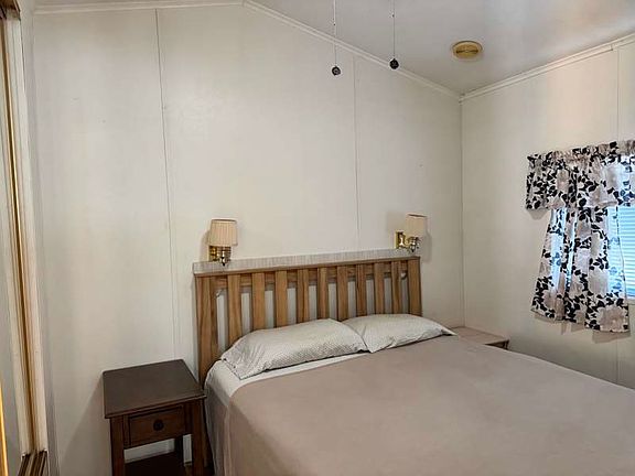 2nd image of 10442 N Frontage Rd #360