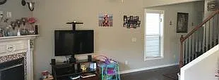 3 bed, 2.5 bath, 2050 sqft, $2,700 — Photo 2