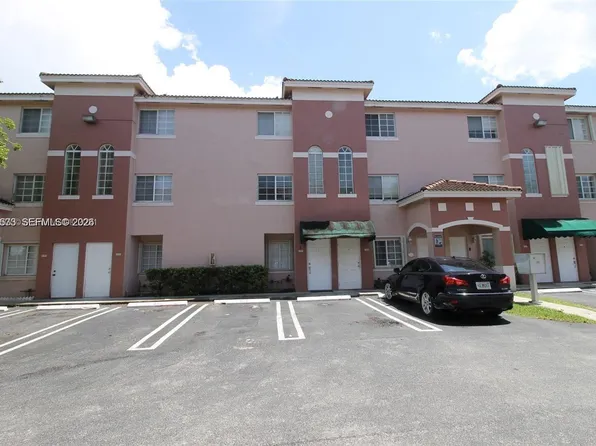 12005 SW 14th St APT 407D, Miami, FL 33184